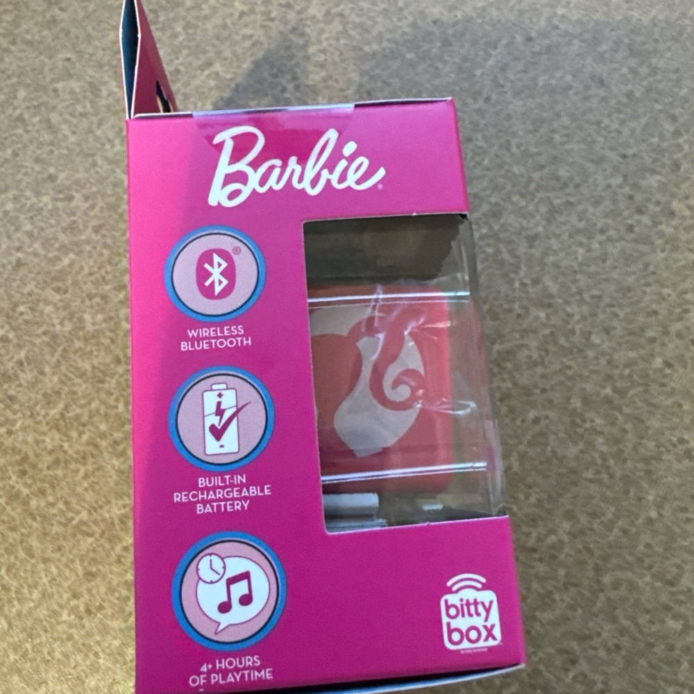 Barbie Bluetooth Speaker With Keychain Bitty Box Mini Speaker Pink NIB Tiny Gift - Picture 4 of 6